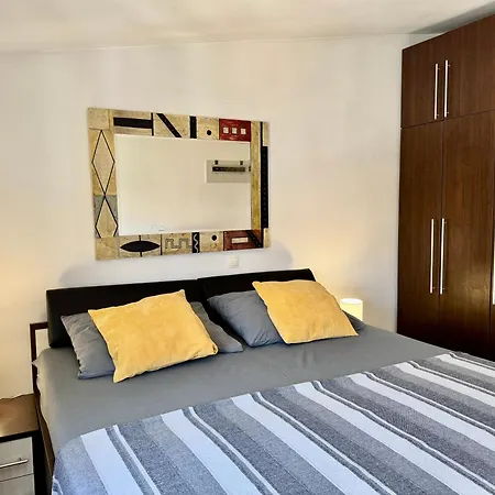 Liv - Private Parking And Terrace 스플리트