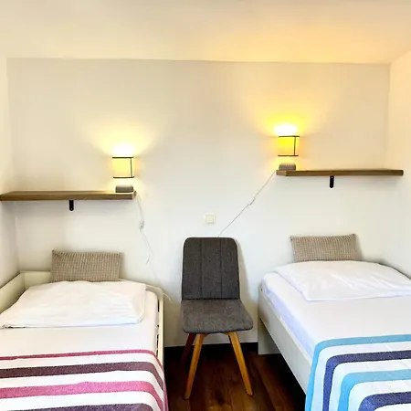 Liv - Private Parking And Terrace 아파트 *